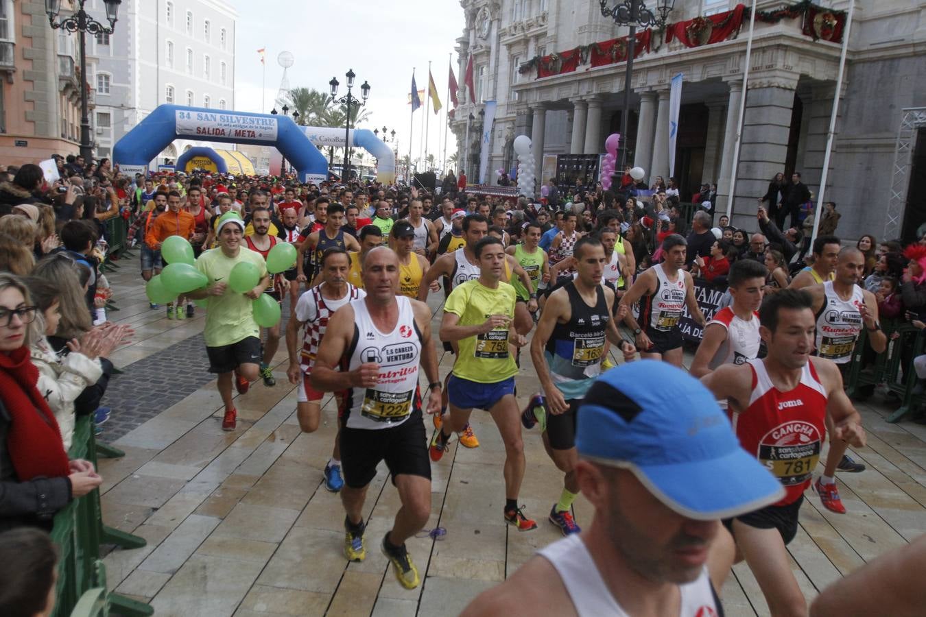 Primeros metros de la San Silvestre de Cartagena 2015