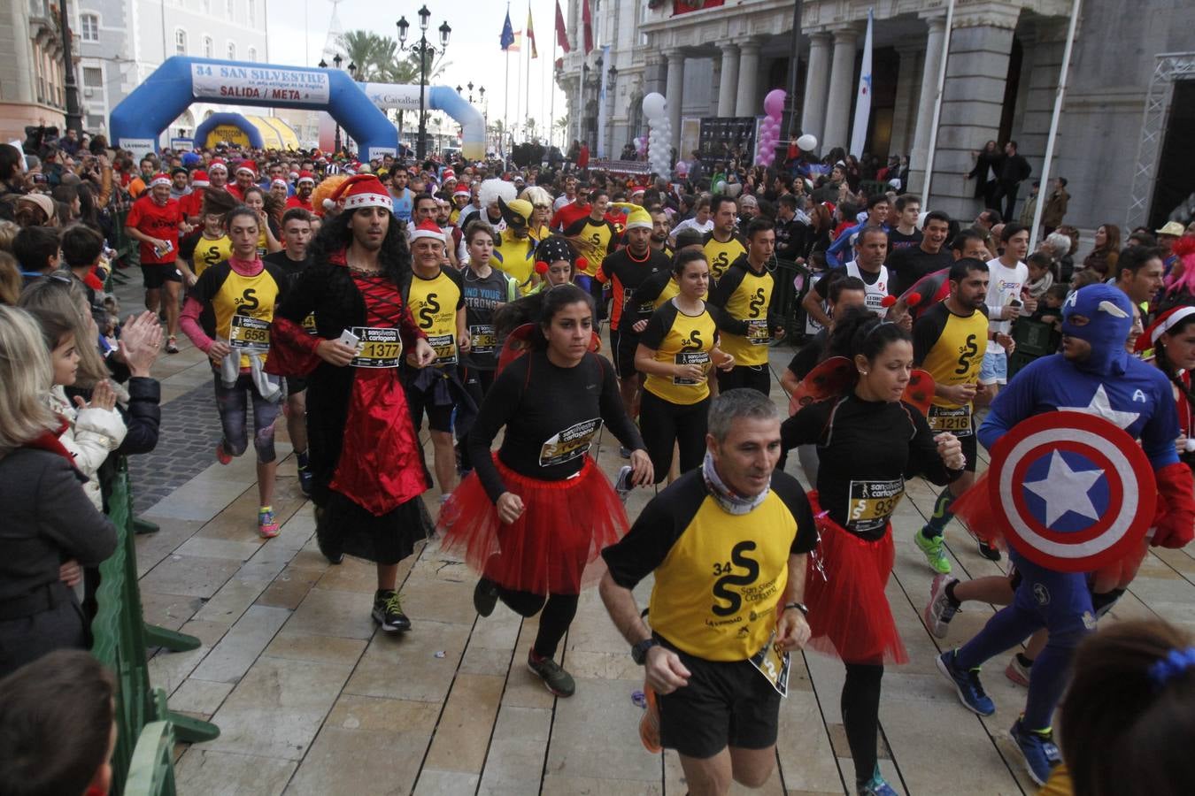 Primeros metros de la San Silvestre de Cartagena 2015