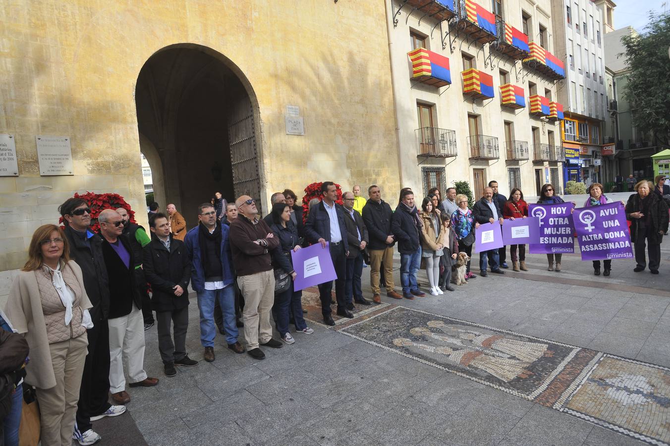 Repulsa generalizada contra el crimen machista de Torrevieja