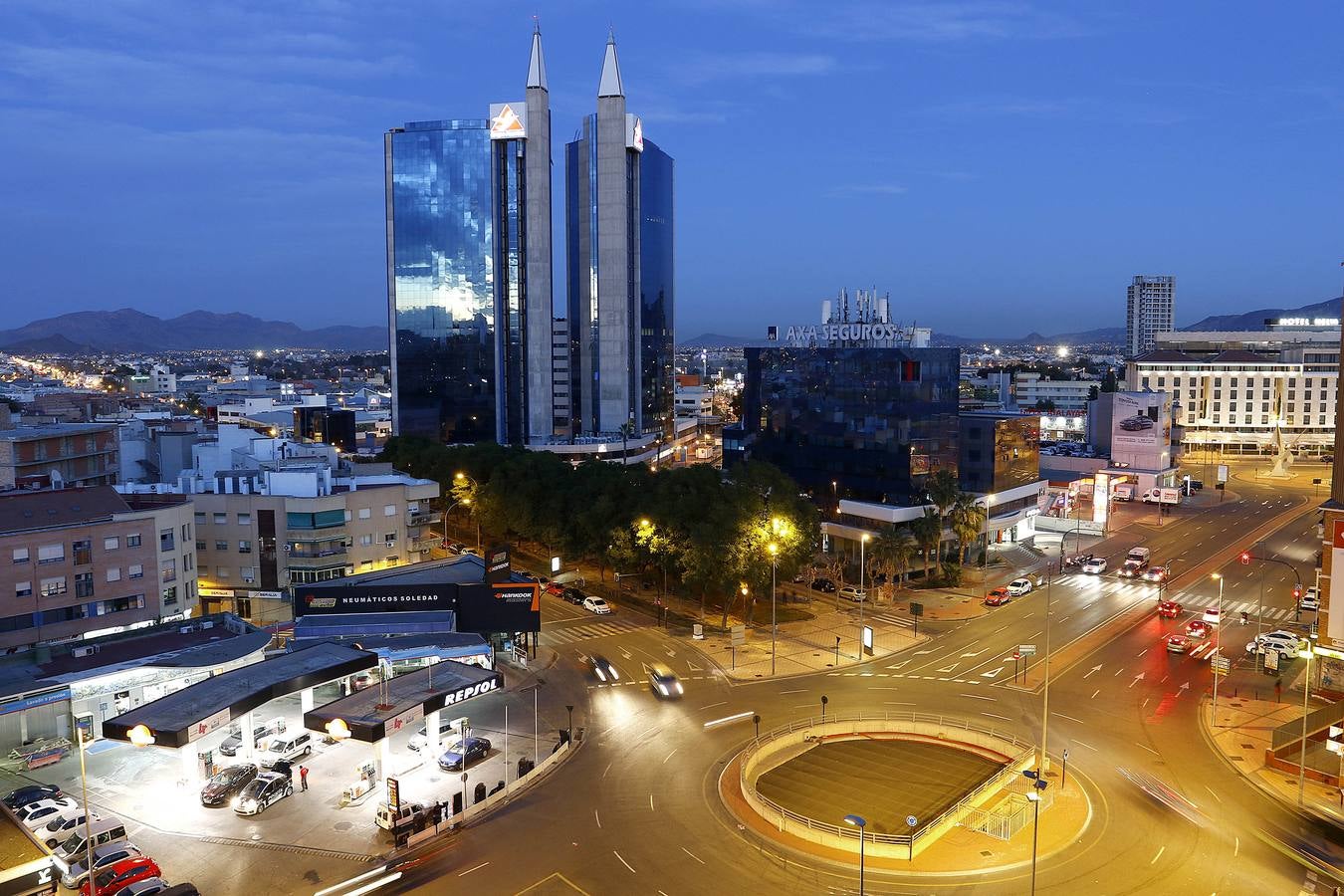 Las &#039;Torres Gemelas&#039; de Murcia cambian de imagen