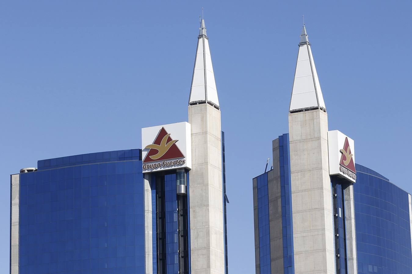 Las &#039;Torres Gemelas&#039; de Murcia cambian de imagen