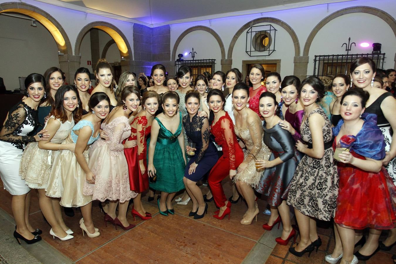 Cena de gala de las candidatas a Bellea del Foc