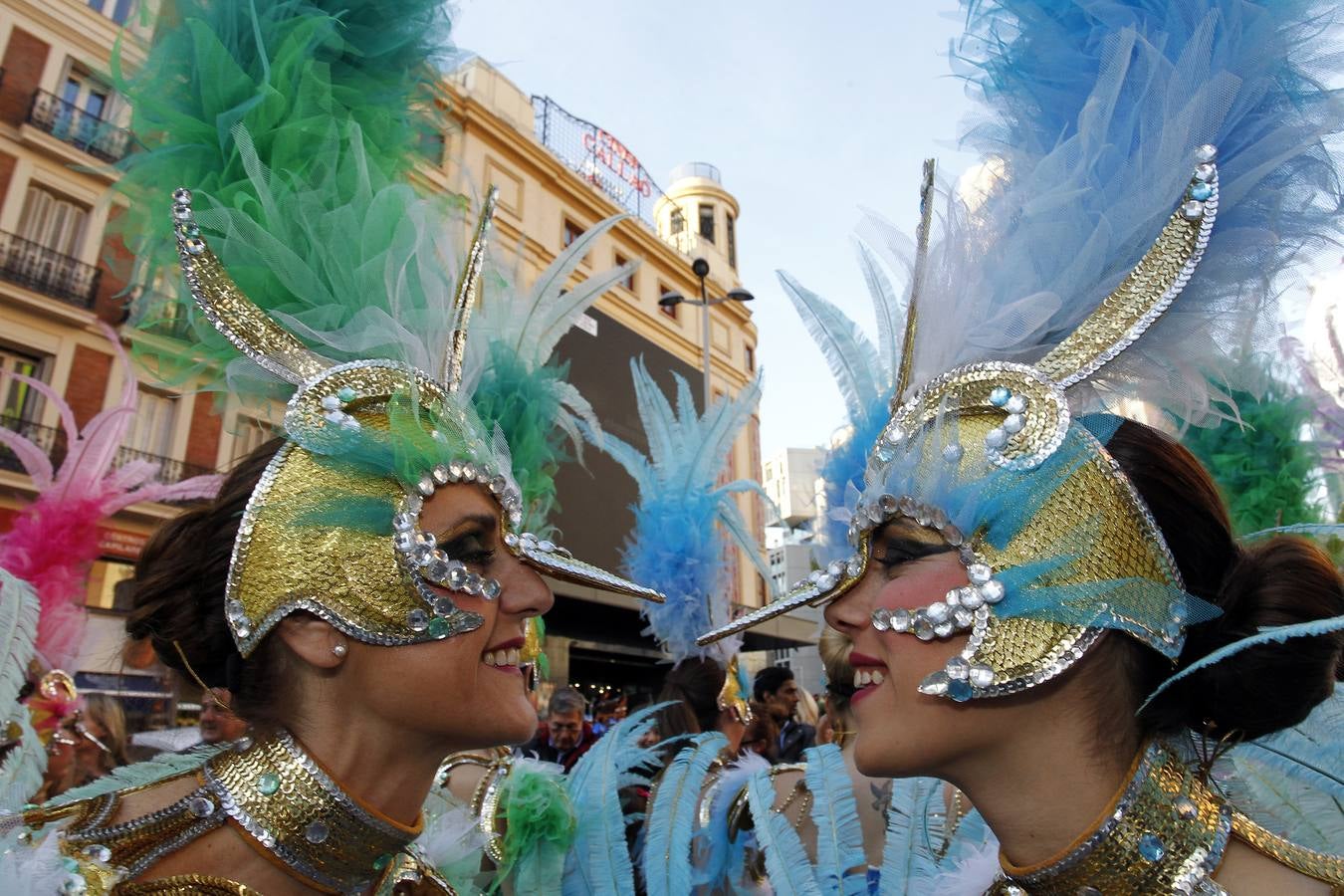 La fiesta de la provincia recorre el centro de Madrid