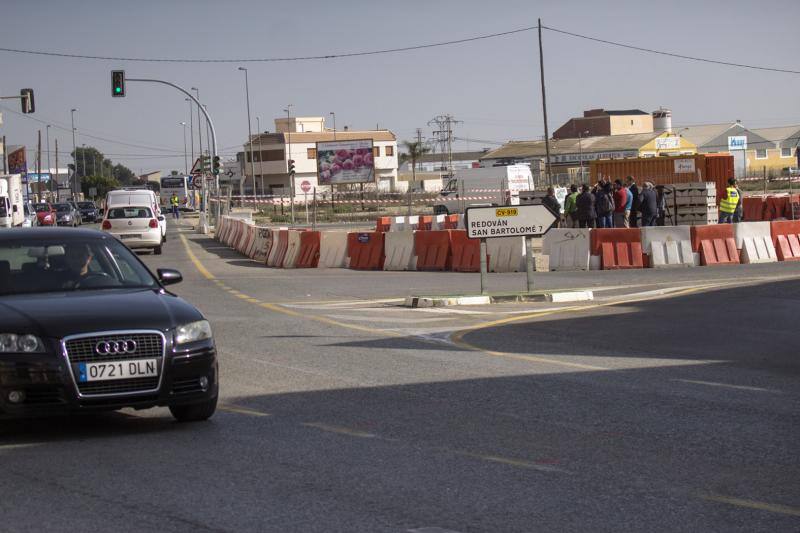 La construcción de una nueva rotonda mejorará la seguridad vial de la CV-900