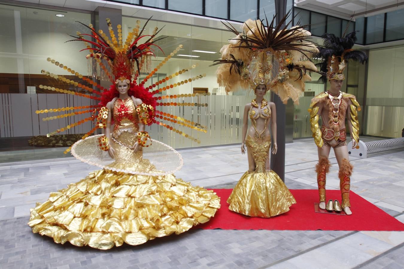 Plumas y lentejuelas de Carnaval