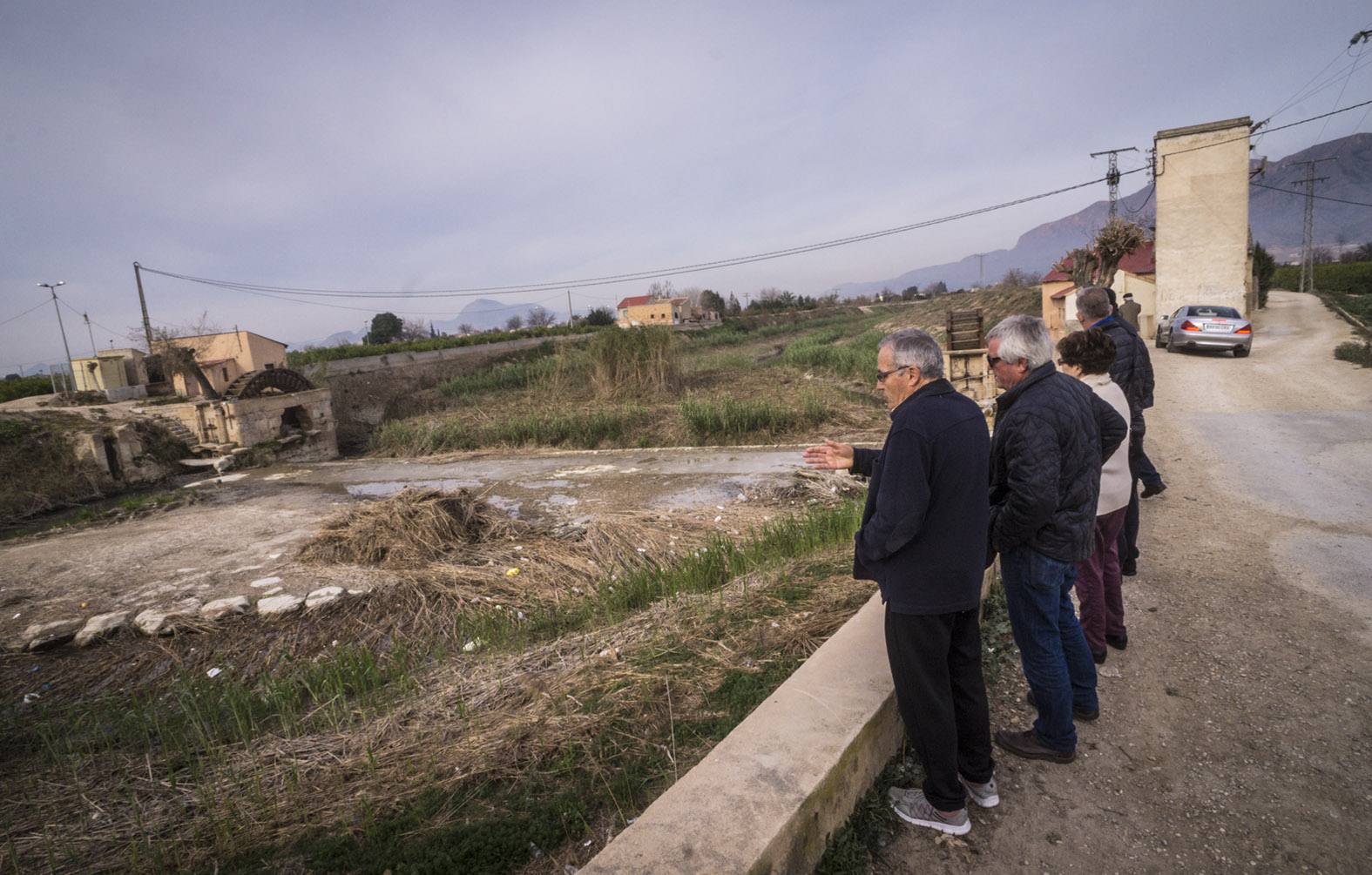 Dos norias gemelas en busca de inversión en Orihuela