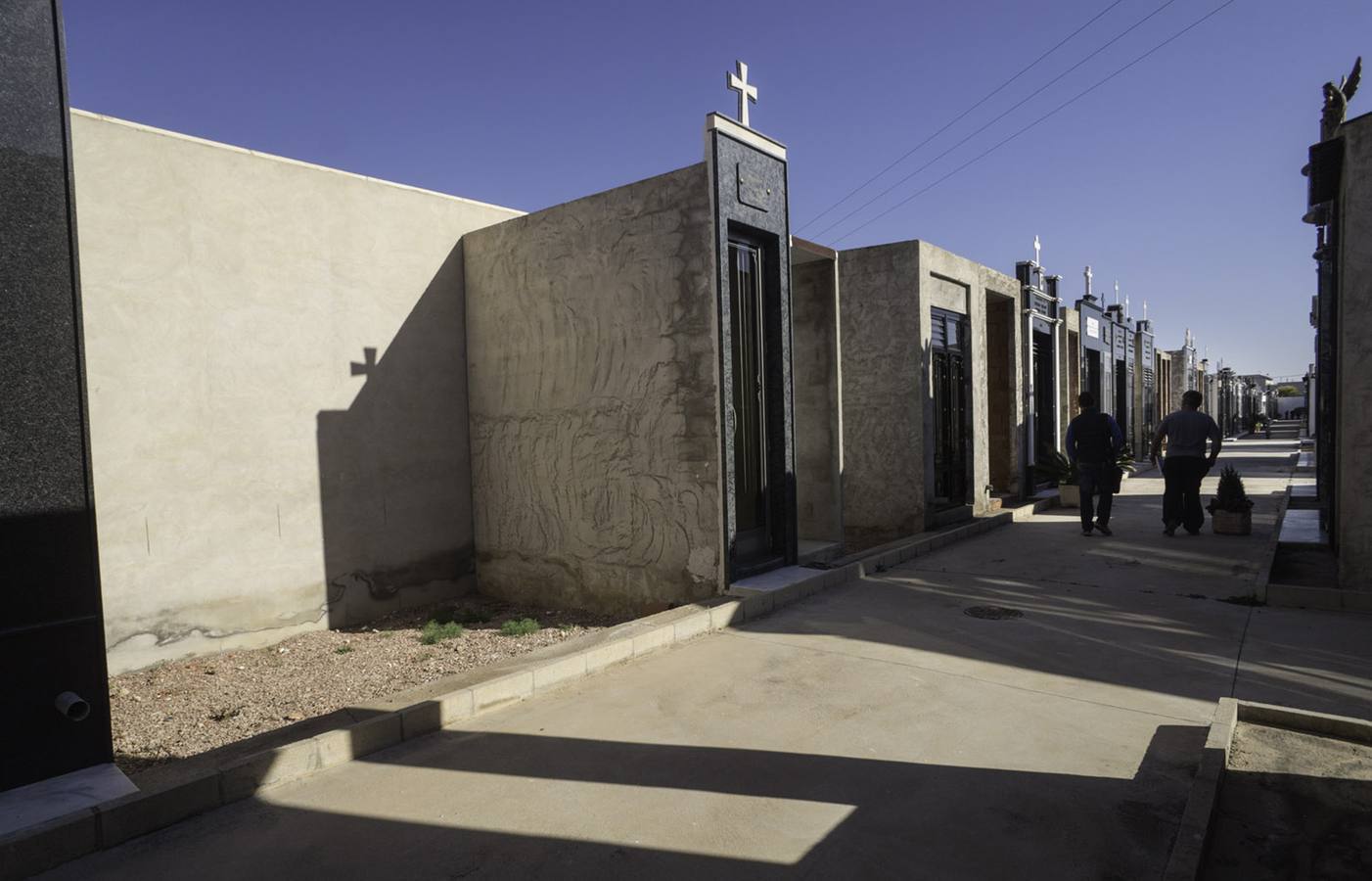 El tripartito expropiará aquellas parcelas del cementerio que no se obren este año