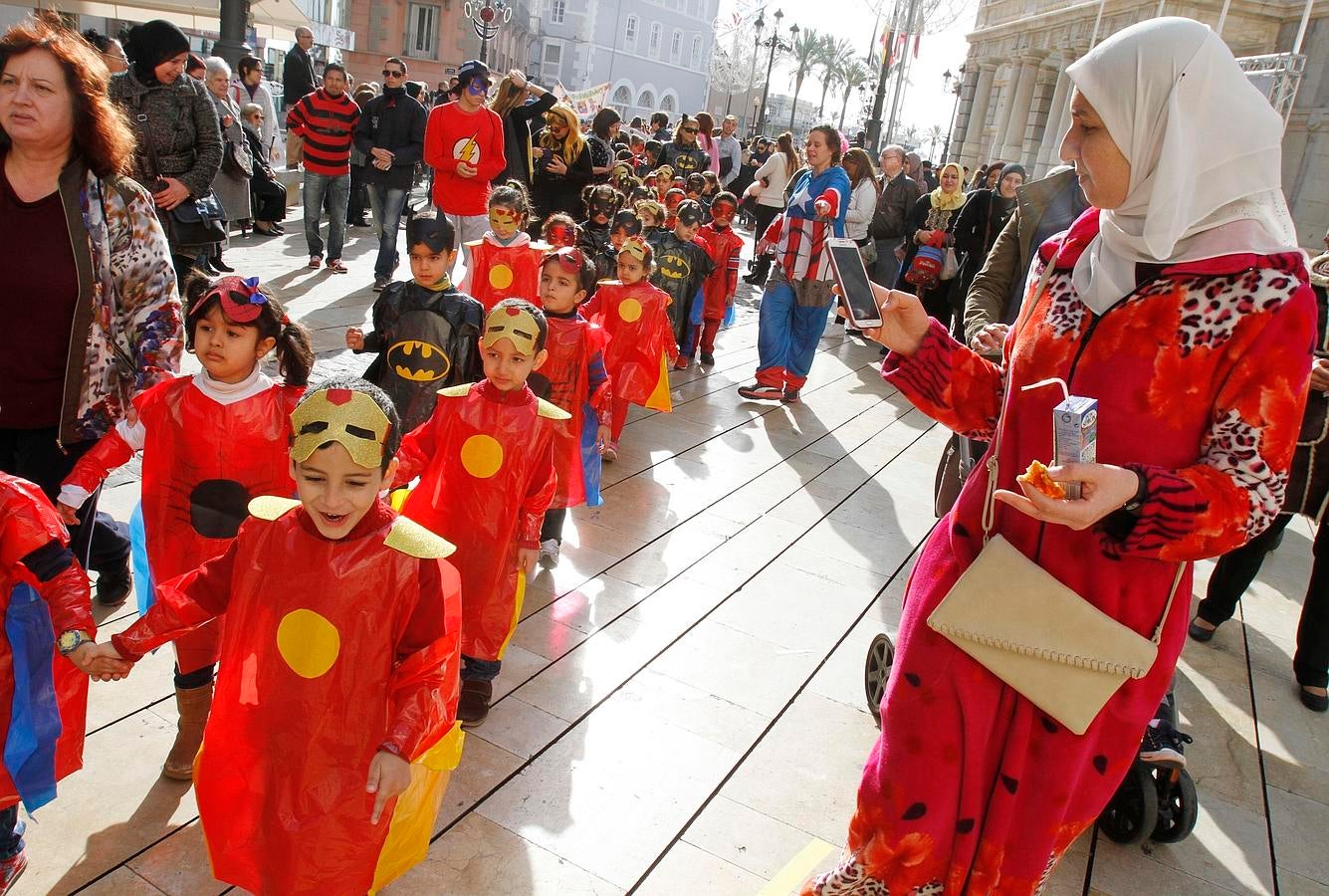 Mucha ilusión en el desfile infantil de Cartagena