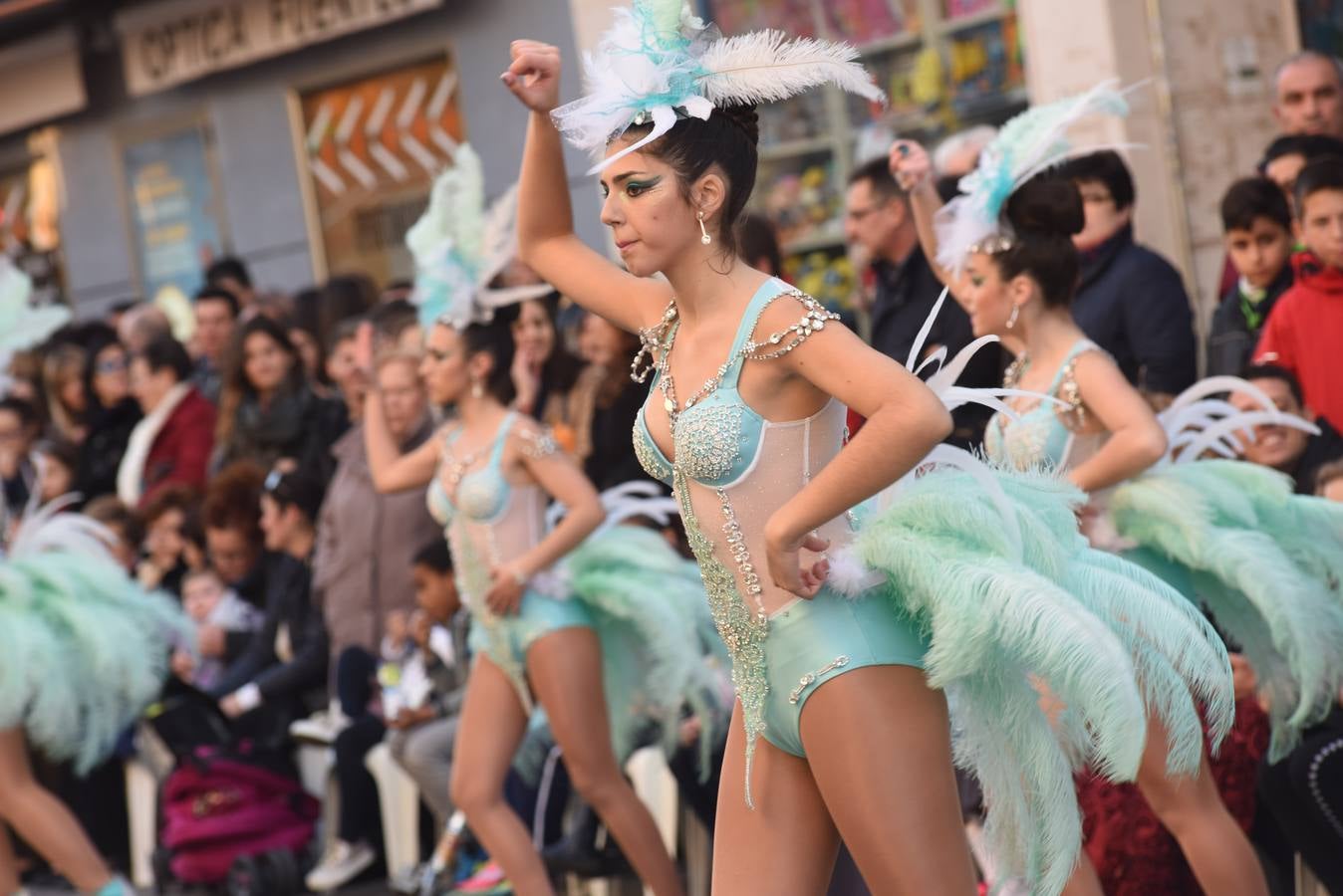 Desenfreno carnavalero en Beniaján
