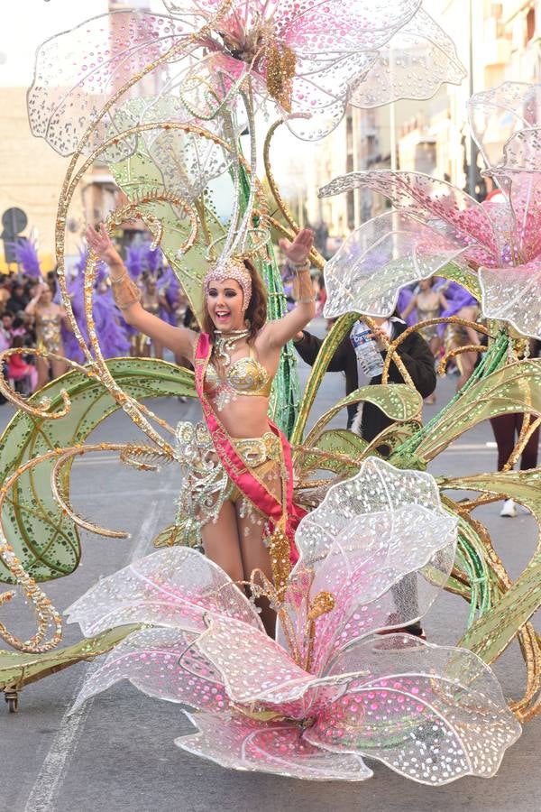 Desenfreno carnavalero en Beniaján