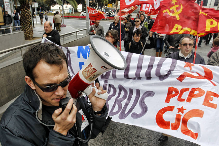 Los sindicatos y los partidos de izquierda piden que &quot;la huelga no sea delito&quot;