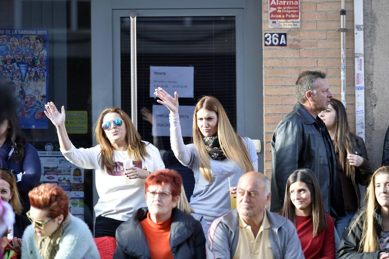 El Cabezo vibra con su desfile grande