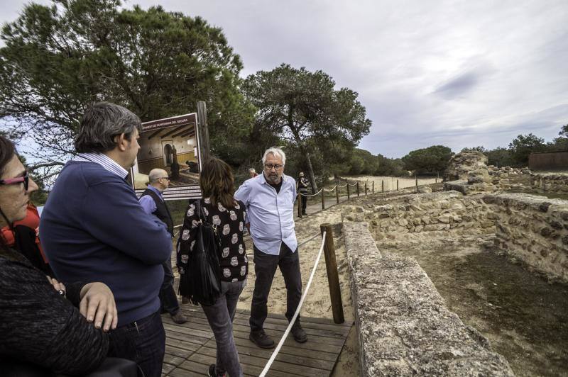 Visita de la directora general de Cultura al Parque Arqueológico de Guardamar