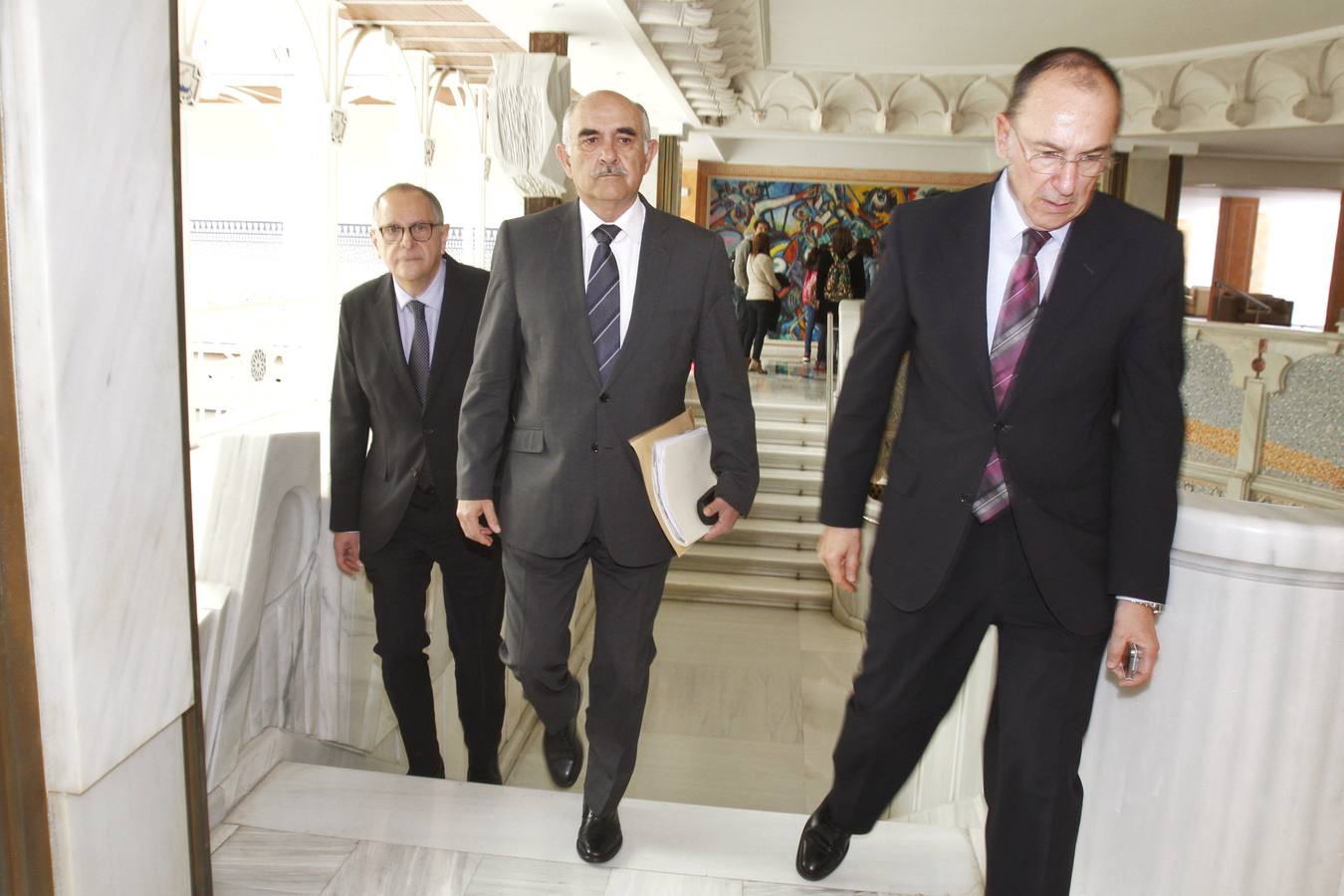 Garre rebate a Valcárcel y se alía con la oposición