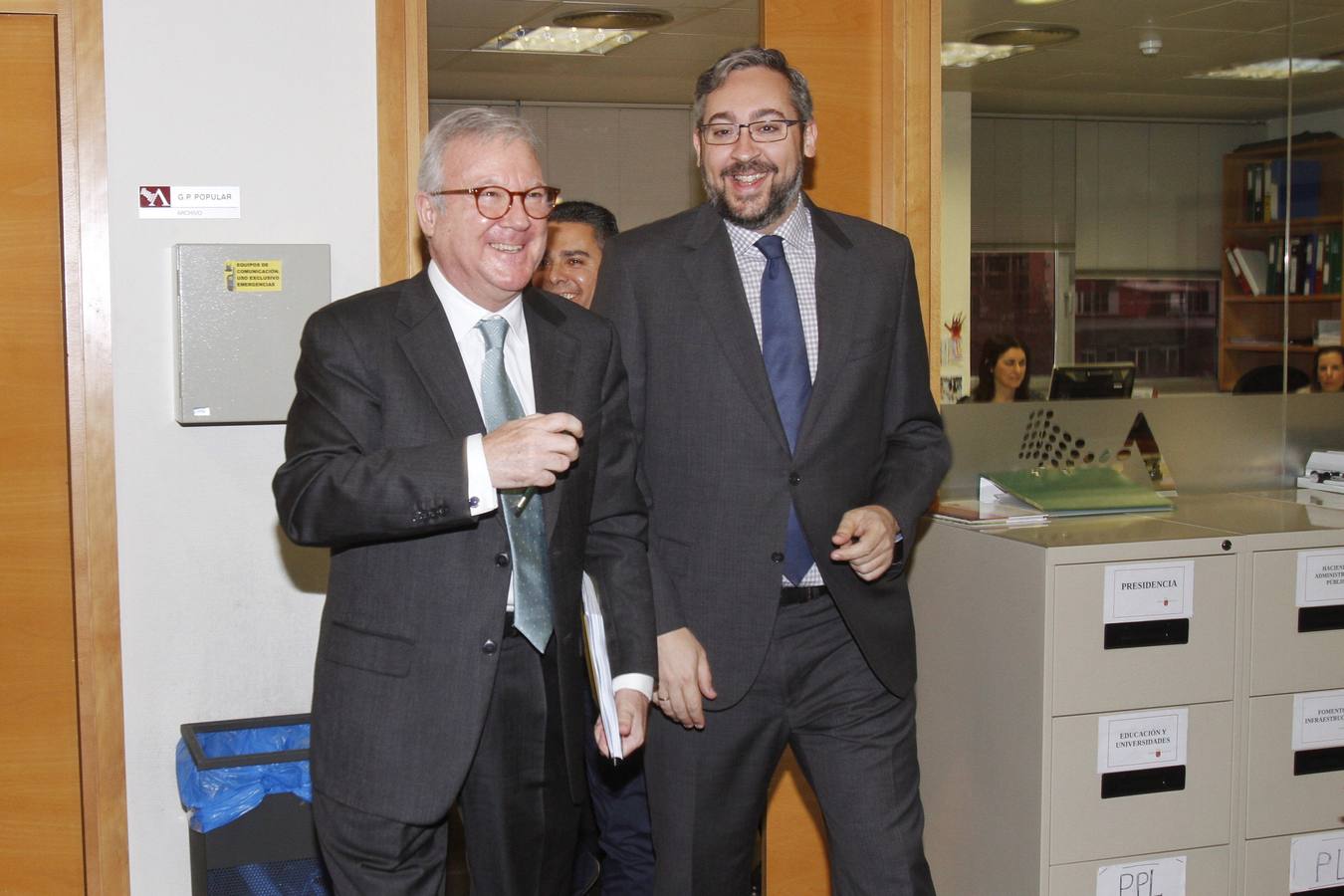 Garre rebate a Valcárcel y se alía con la oposición