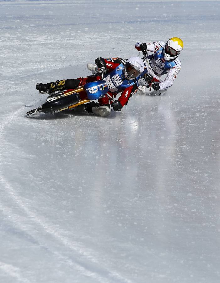 Hielo y motos a toda velocidad