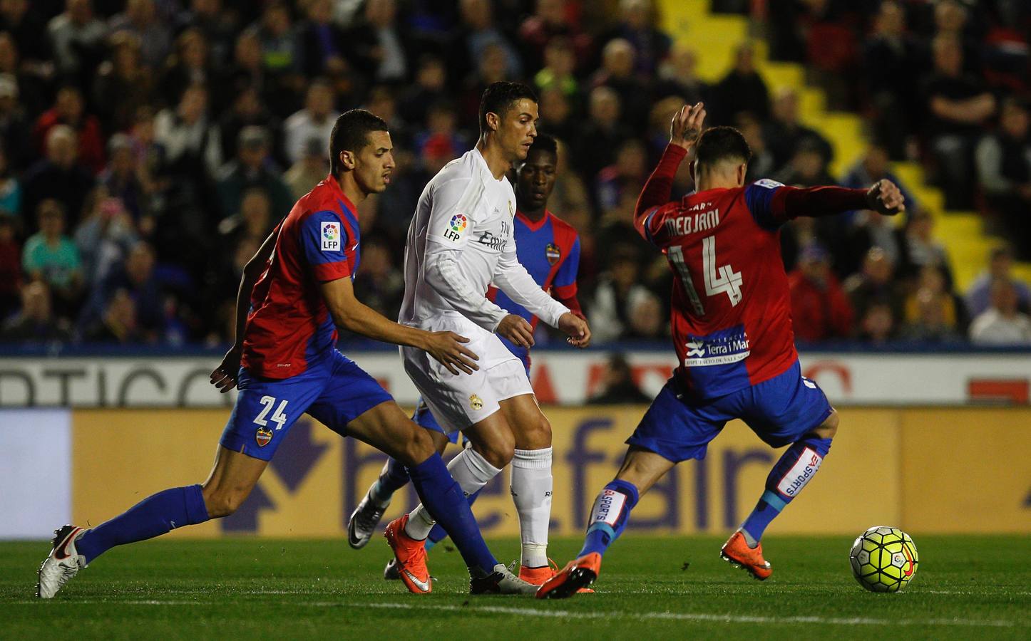 Las mejores imágenes del Levante - Real Madrid