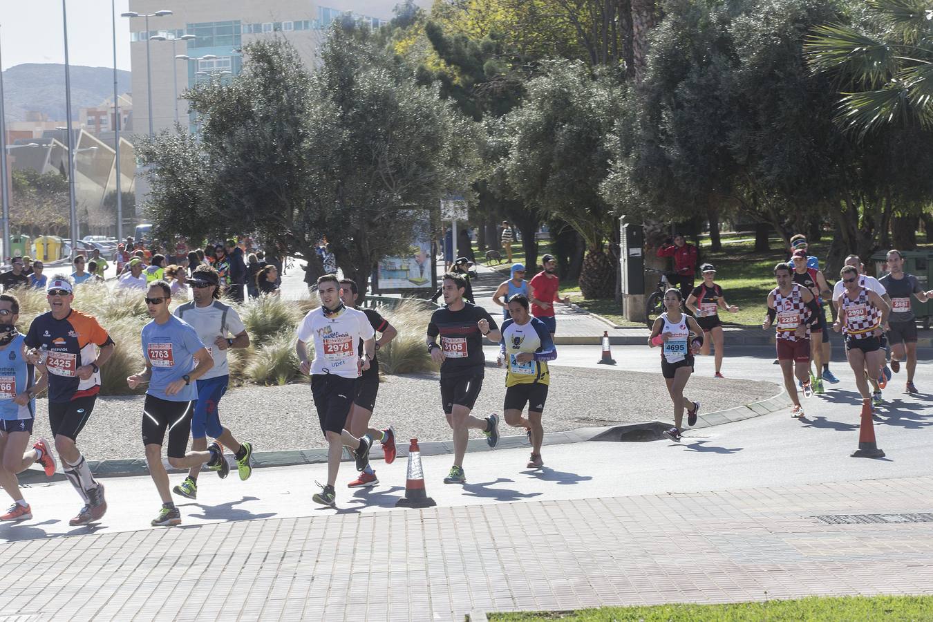 Alberto González se impone en la Media Maratón de Cartagena