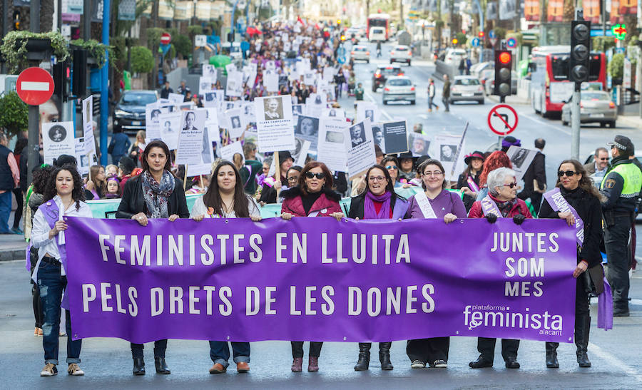 Desfile por el Día Internacional de las Mujeres