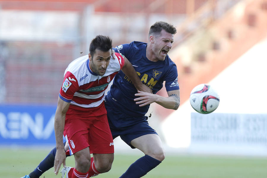 El UCAM duerme a un punto del líder (2-1)