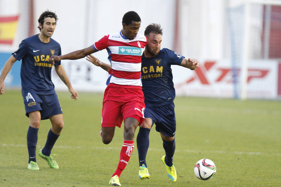 El UCAM duerme a un punto del líder (2-1)