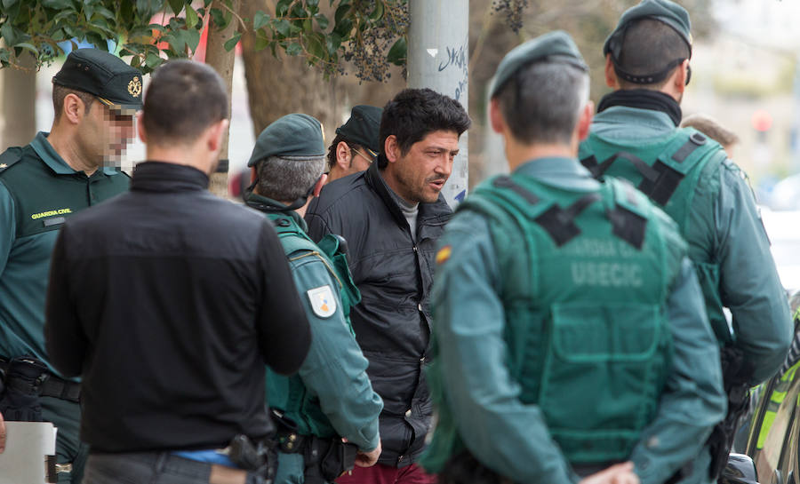 Operación de la Guardia Civil en el barrio José Antonio