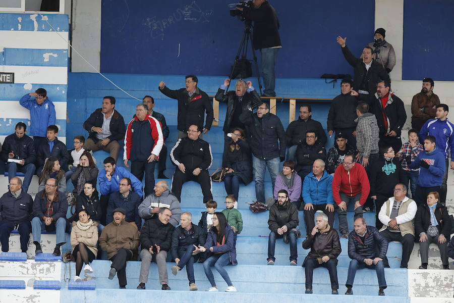El Jumilla se aleja del descenso