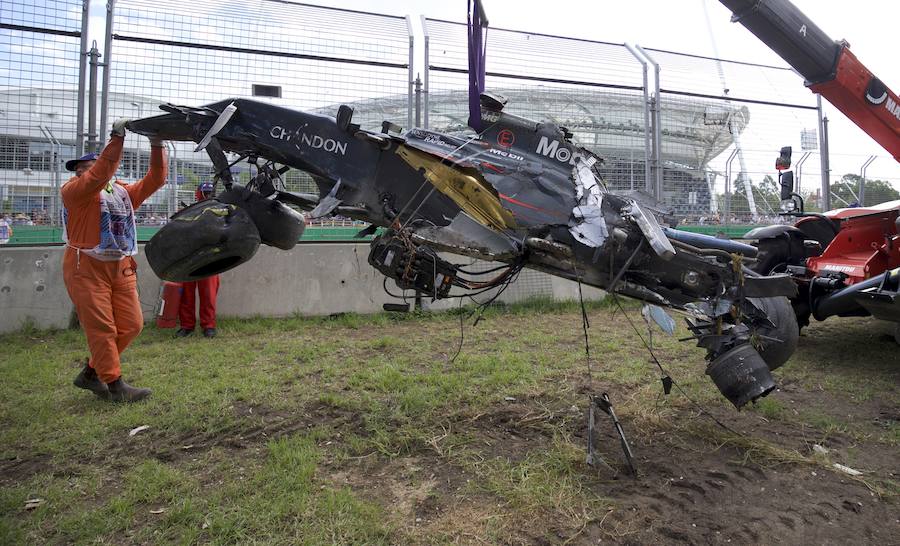 Las imágenes más impactantes del accidente de Fernando Alonso