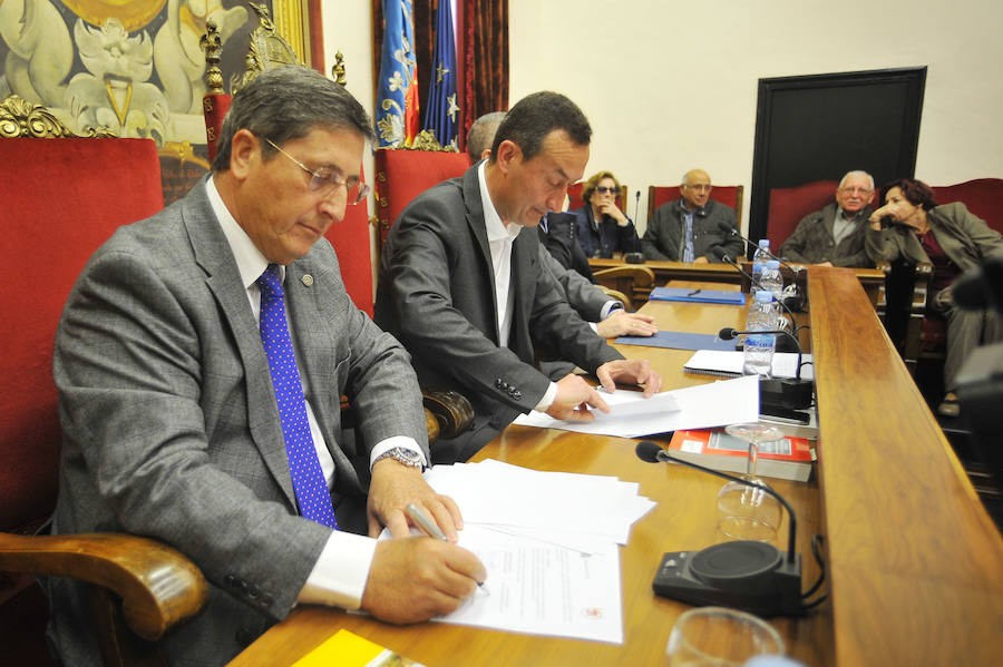 Pleno de mayores en el Ayuntamiento de Elche