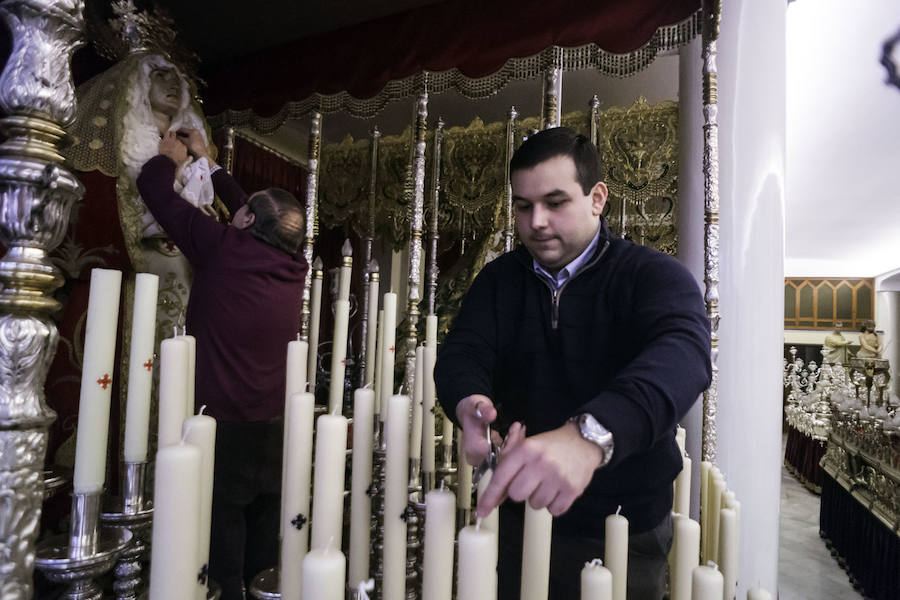 Cofrades, presidentes, floristas o tambores confluyen en el Museo de Semana Santa