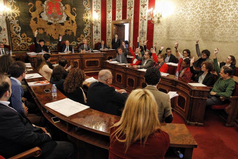 El pleno del Ayuntamiento de Alicante aprueba los presupuestos de 2016