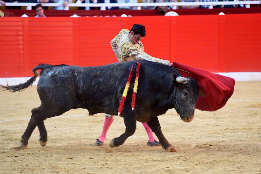Puerta sufre una grave cornada de 25 centímetros en la pierna