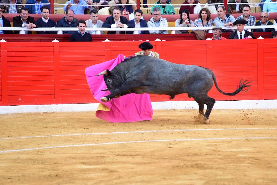 Puerta sufre una grave cornada de 25 centímetros en la pierna
