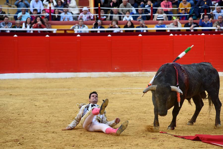Puerta sufre una grave cornada de 25 centímetros en la pierna