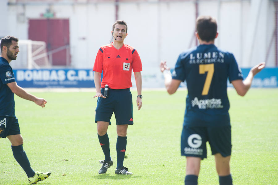 El UCAM salva los muebles (1-1)