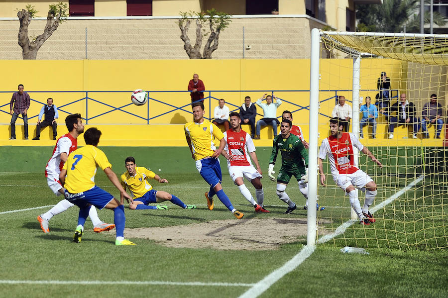 Las mejores imágenes del Orihuela - Benigànim (3-1)