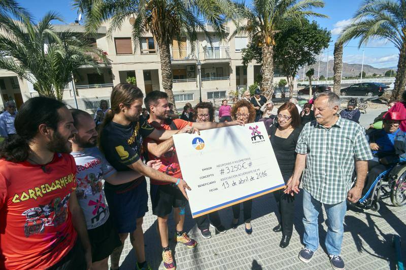 El atletismo gana al Alzhéimer en Bigastro