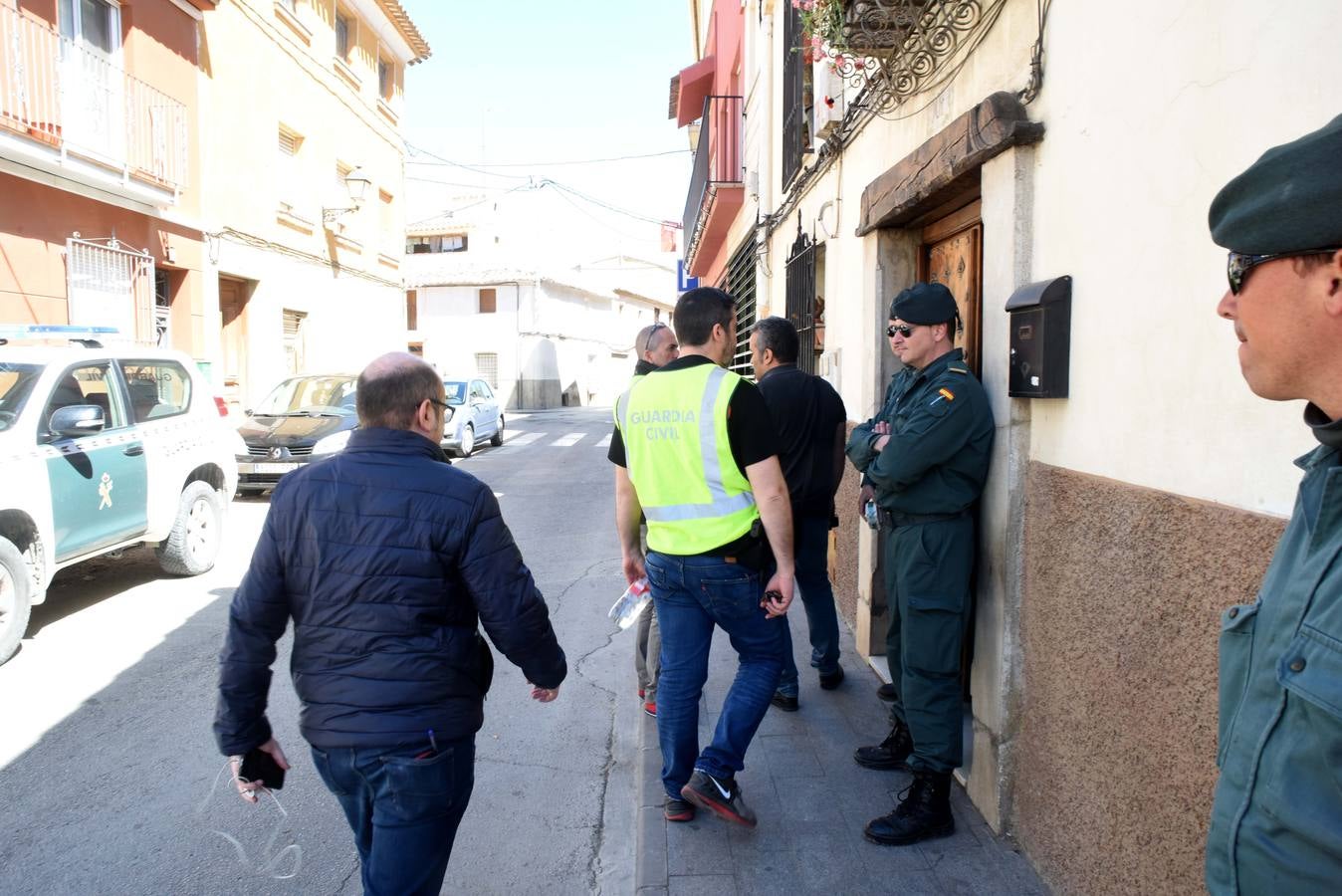 La Guardia Civil requisa a Benito miles de monedas y joyas que tenía ocultas