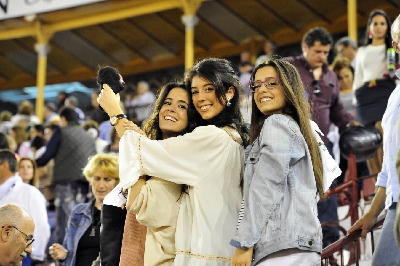 Festival de orejas y rabos contra el cáncer en Murcia