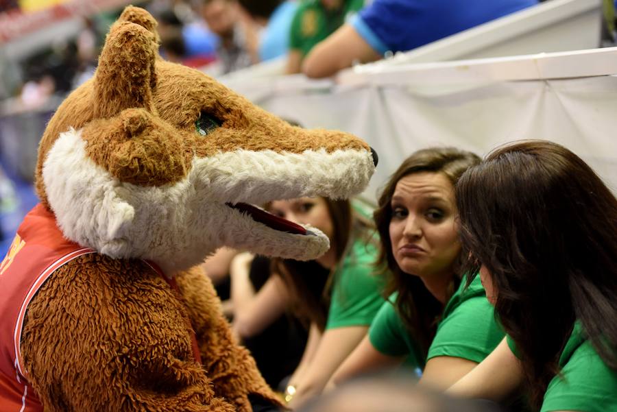 El UCAM CB arrolla al Valencia Basket tras el descanso (80-62)