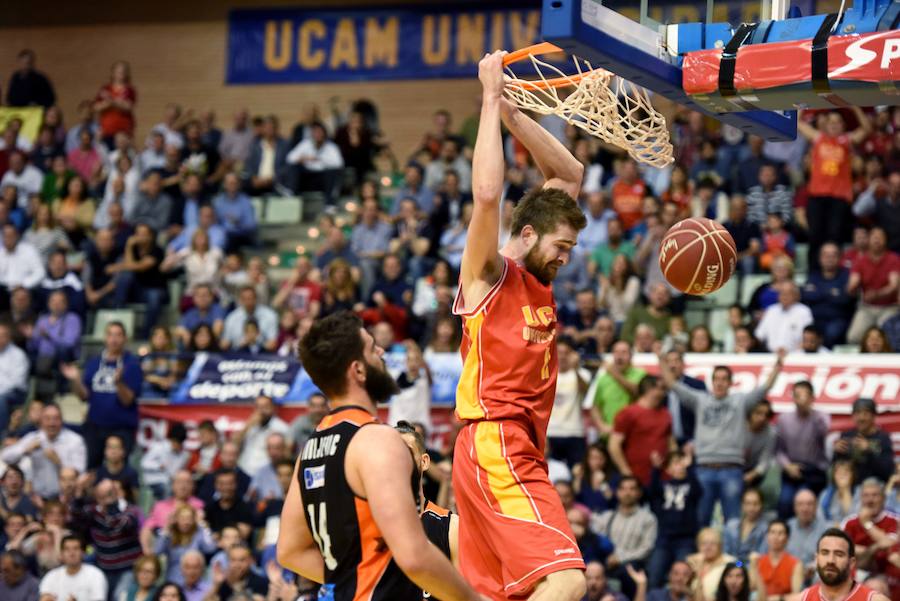 El UCAM CB arrolla al Valencia Basket tras el descanso (80-62)