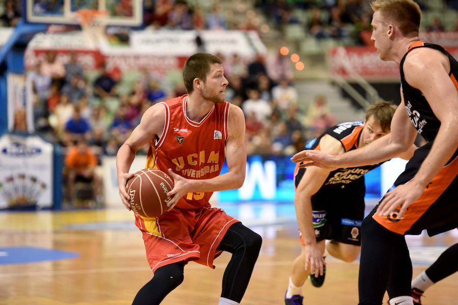 El UCAM CB arrolla al Valencia Basket tras el descanso (80-62)