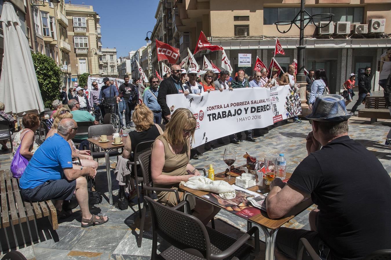 Más de mil personas se manifiestan en Cartagena en el Día Internacional de los Trabajadores