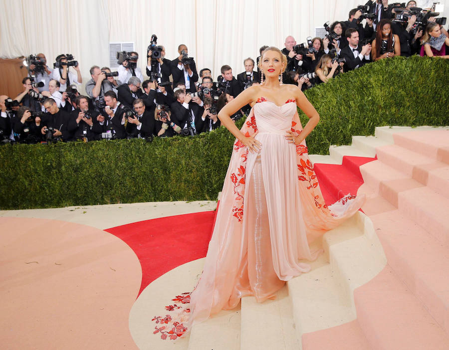 Blake Lively en la gala de los MET. 