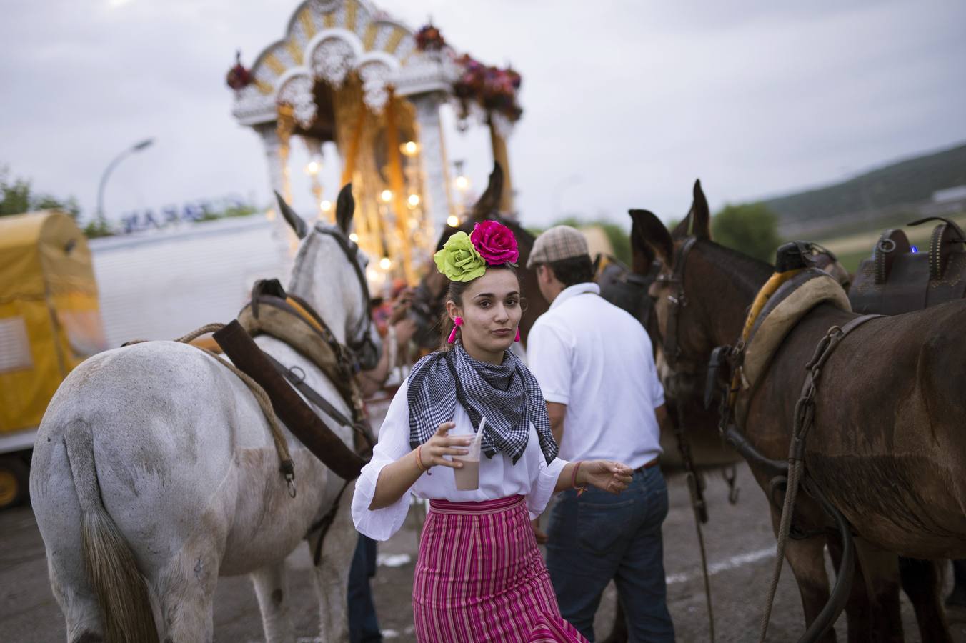La lluvia desluce el Rocío