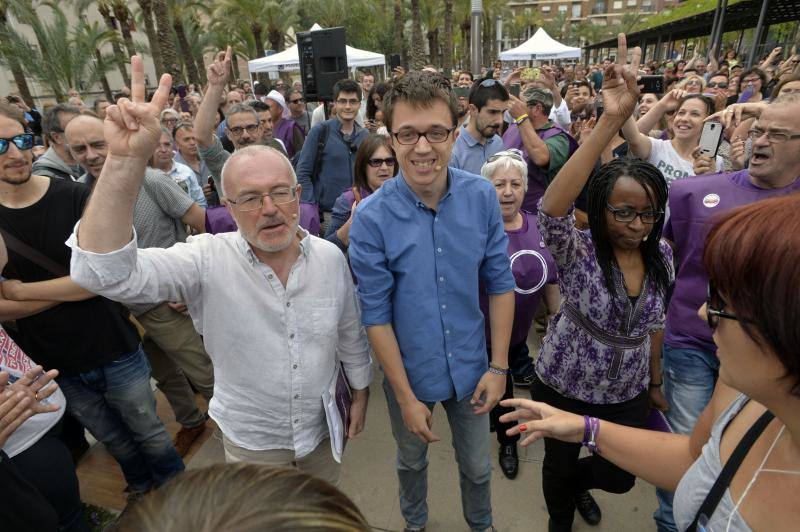 Errejón pide un «empujoncito» que permita a Podemos dar «el vuelco»