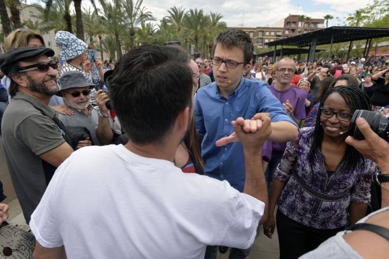 Errejón pide un «empujoncito» que permita a Podemos dar «el vuelco»