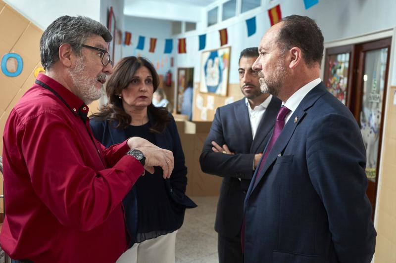 El PP oriolano defiende que no eliminen aulas en el colegio Jesús María de San Isidro