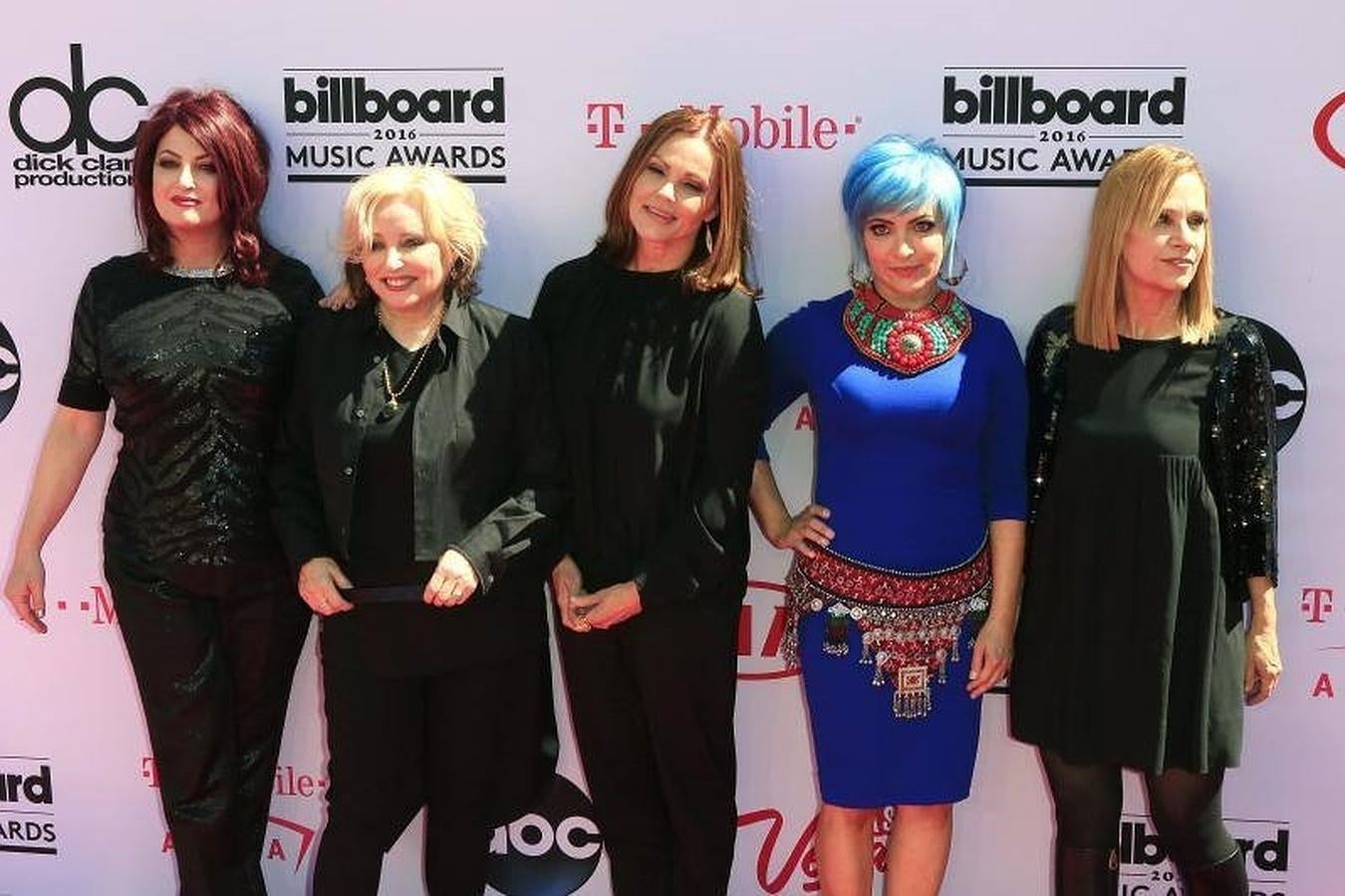 Abby Travis, Gina Schock, Belinda Carlisle, Jane Wiedlin y Charlotte Caffey. 