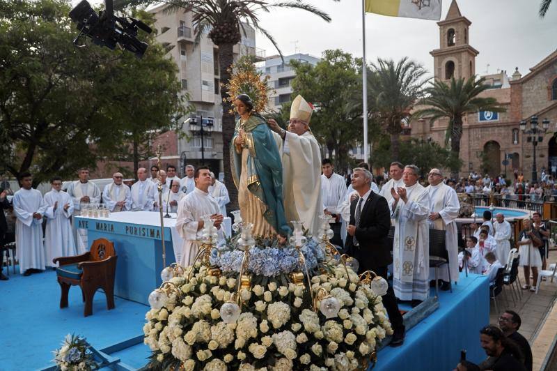 Torrevieja aclama a su Purísima